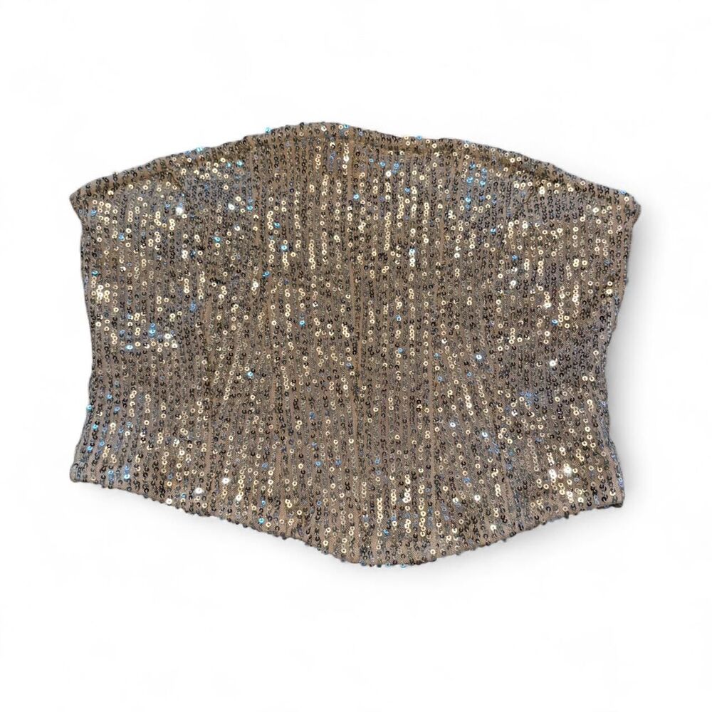 Altar-d-state Women's Silver and White Crop-top